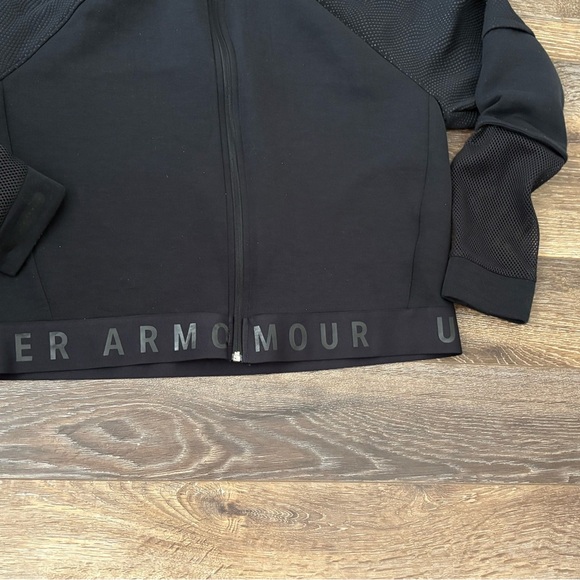Under Armour Unstoppable Move Zip Cropped Hoodie - Black Large - Picture 14 of 15